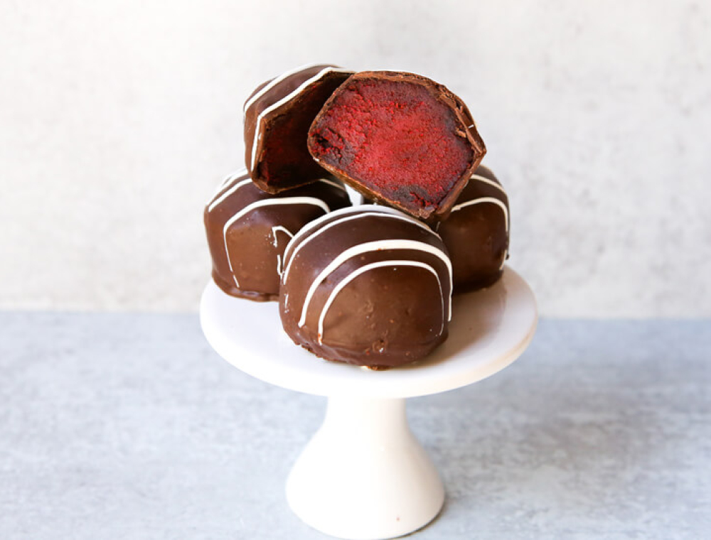 Chocolatey bite-sized treats that are red-y for you to enjoy.