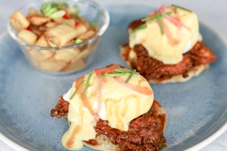 Nashville Hot Chicken Benedict*