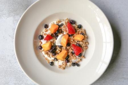 Yogurt & Fruit Bowl