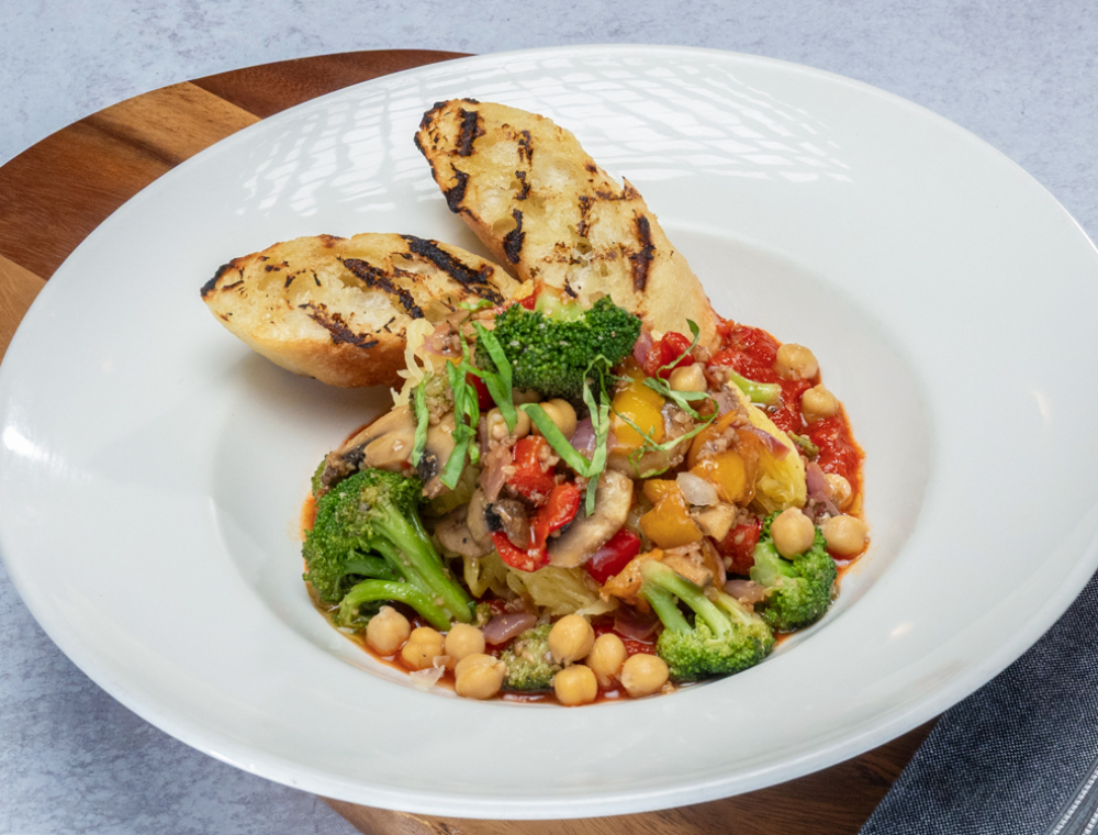 Spaghetti squash, house-made marinara sauce, garlic, pepper, onions, broccoli, mushrooms, garbanzo beans, basil, balsamic vinegar, served with grilled artisan bread