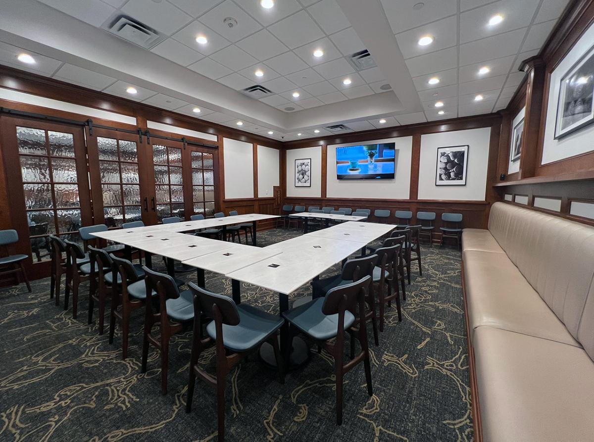 The Katy Private Dining Room at Black Walnut Vintage Park seats up to 44 guests and is perfect for private events and gatherings.